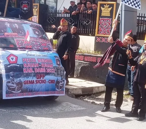 Karnaval Pesta Njuah-njuah Dairi Dilepas Sekda
