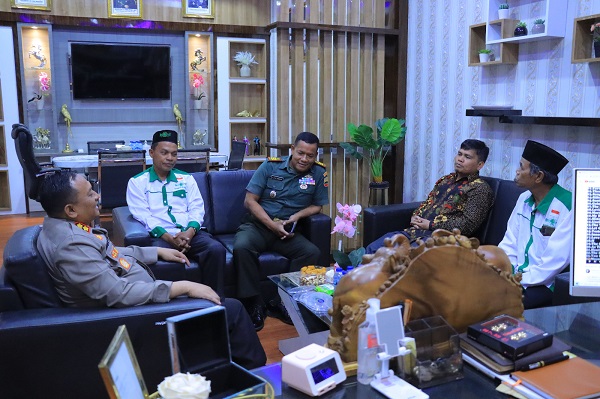 Kapolres Humbahas Terima Silaturahmi PCNU