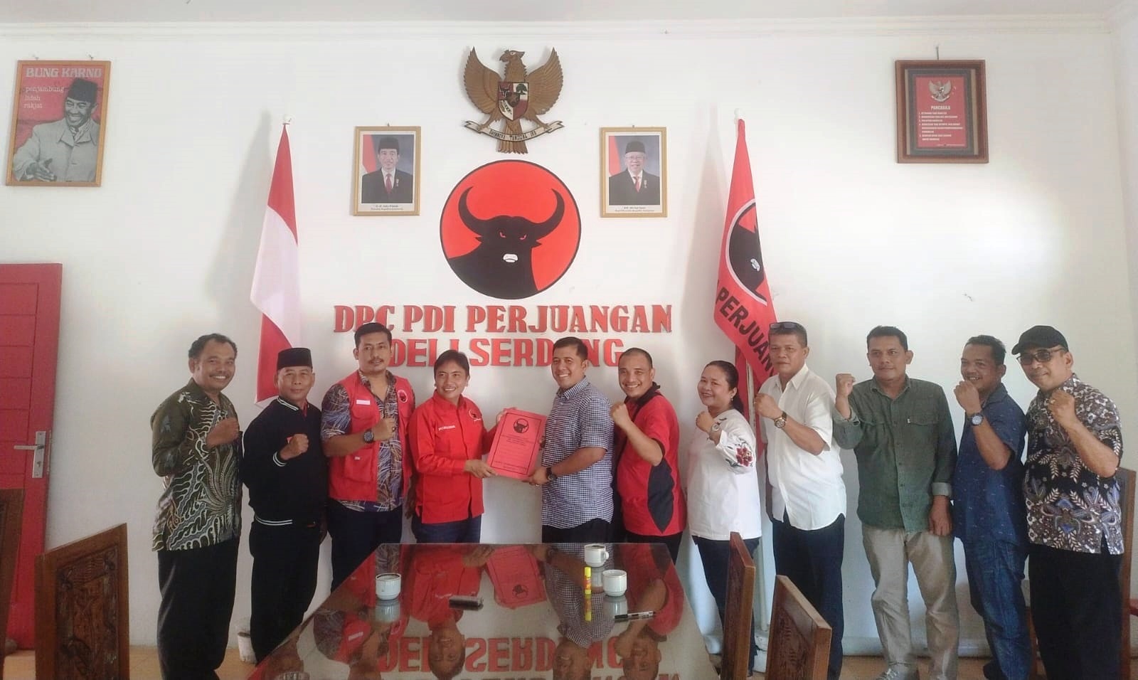 Pengusaha Sawit Kembalikan Formulir Wabup Deliserdang Di PDI-P, Siapa Sosok Bacalon Bupatinya?