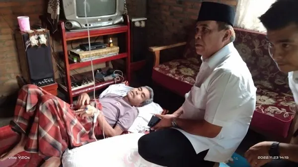 Bupati Madina Bantu Penderita Tumor Melalui Dinas Sosial