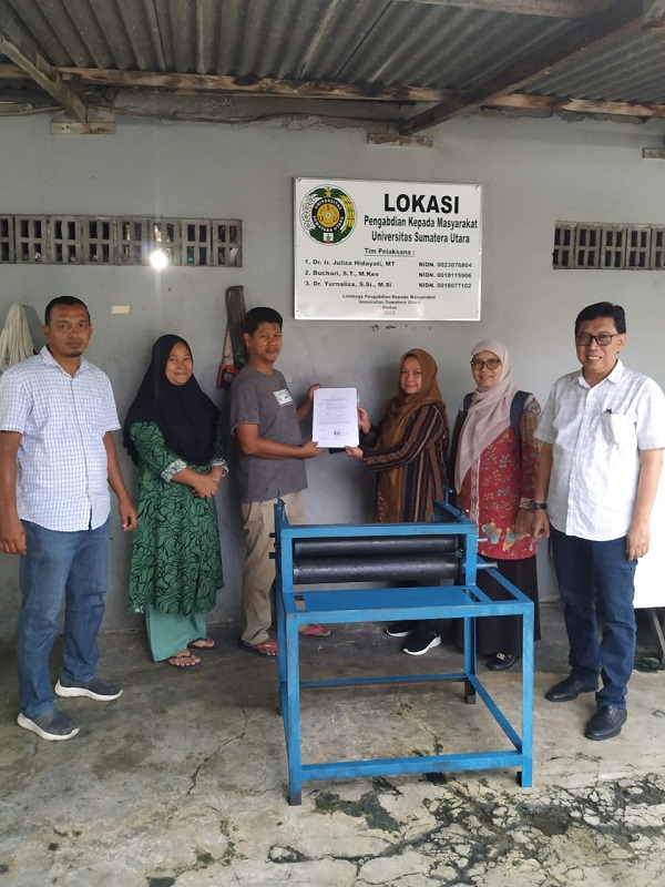 Dosen FT Dan FMIPA USU Terapkan Teknologi Tepat Guna Pengikis Bulu Pada Kulit Sapi
