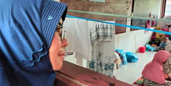 Pengunjung Dilarang Pinjamkan HP Untuk Pengungsi Rohingya