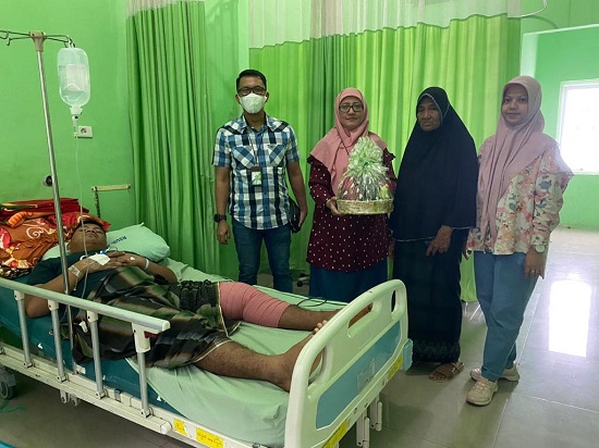 BPJamsostek Langsa Kunjungi Pasien Kecelakaan Kerja Di RSUD