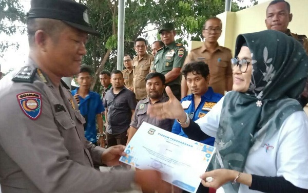 Bhabinkamtibmas Polsek Siantar Marihat Dapat Penghargaan Wali Kota 