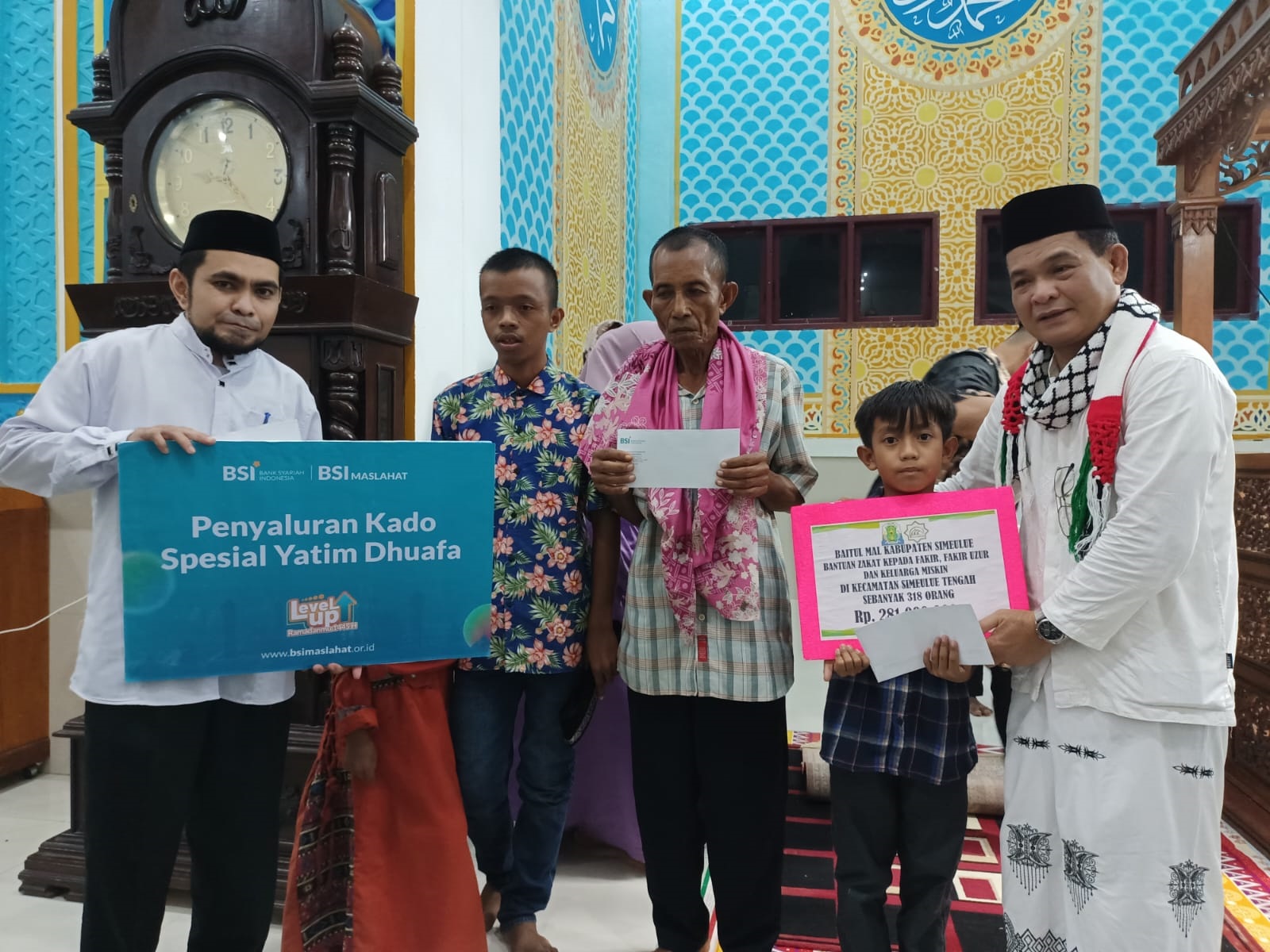 Pj Bupati Simeulue Turun Tangan Salurkan Santunan Di Simteng