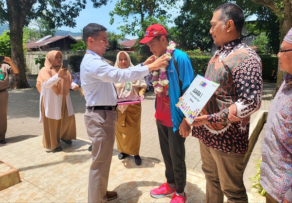 Siswa SMP Nurul Ilmi P.Sidimpuan Raih Emas Dan Perak Tingkat Nasional