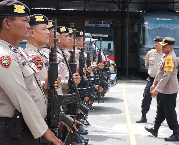 Sambut Kunker Kapoldasu, Wakapolres Pimpin Latihan Jajar Hormat