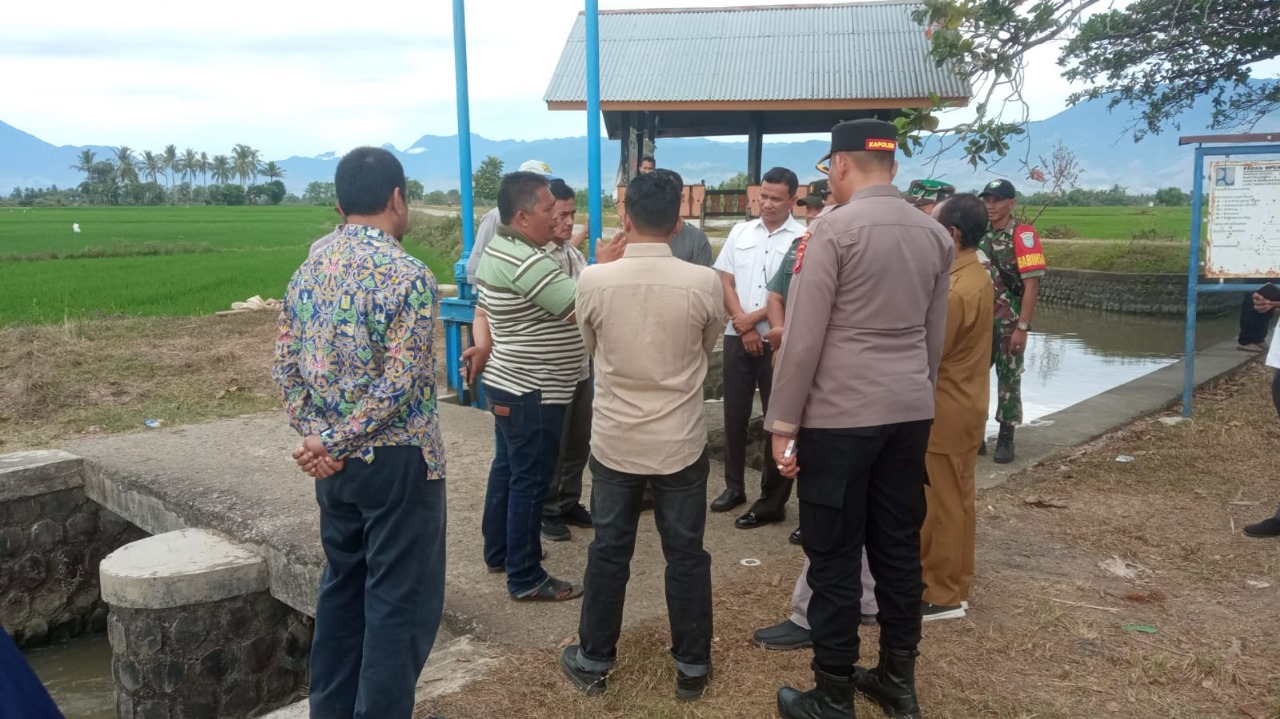Cegah Gagal Panen, Dinas PUPR Aceh Besar Gilir Air Petani