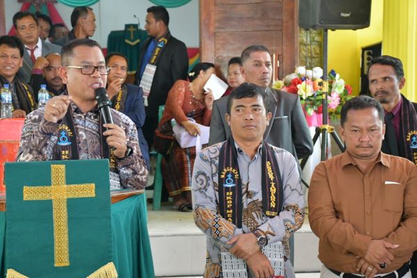 Bupati Toba: Renovasi Gereja HKBP Meat Dukung Desa Wisata