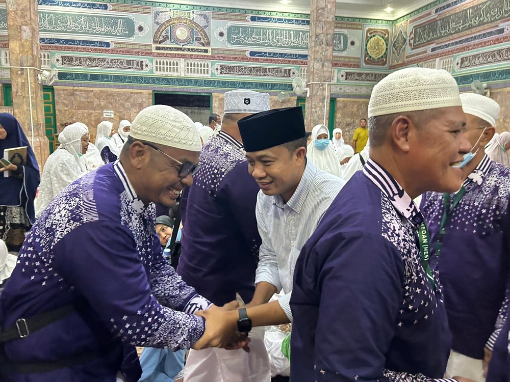 Pj Wali Kota Sambut Kepulangan 136 Jamaah Haji Asal Tebingtinggi