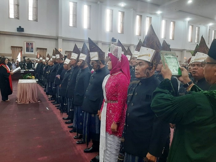 50 Anggota DPRD Simalungun Resmi Dilantik