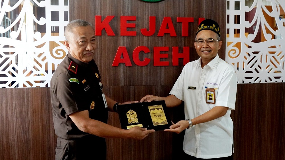 Koordinasi Penegakan Hukum Pajak, Kakanwil Pajak Kunjungi Kajati Aceh