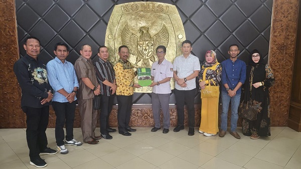 Berkas Administrasi KIP Aceh Tamiang Telah Diterima KPU RI