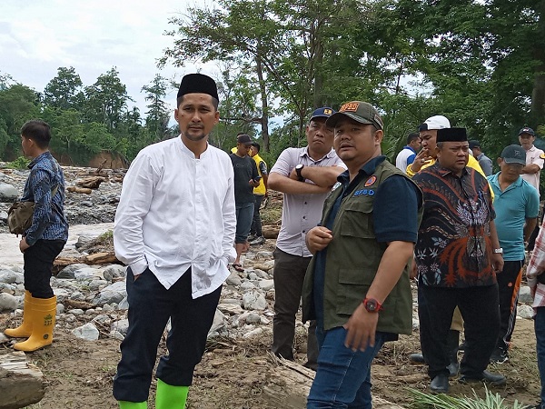 Pj Bupati Agara Tinjau Tiga Lokasi Banjir