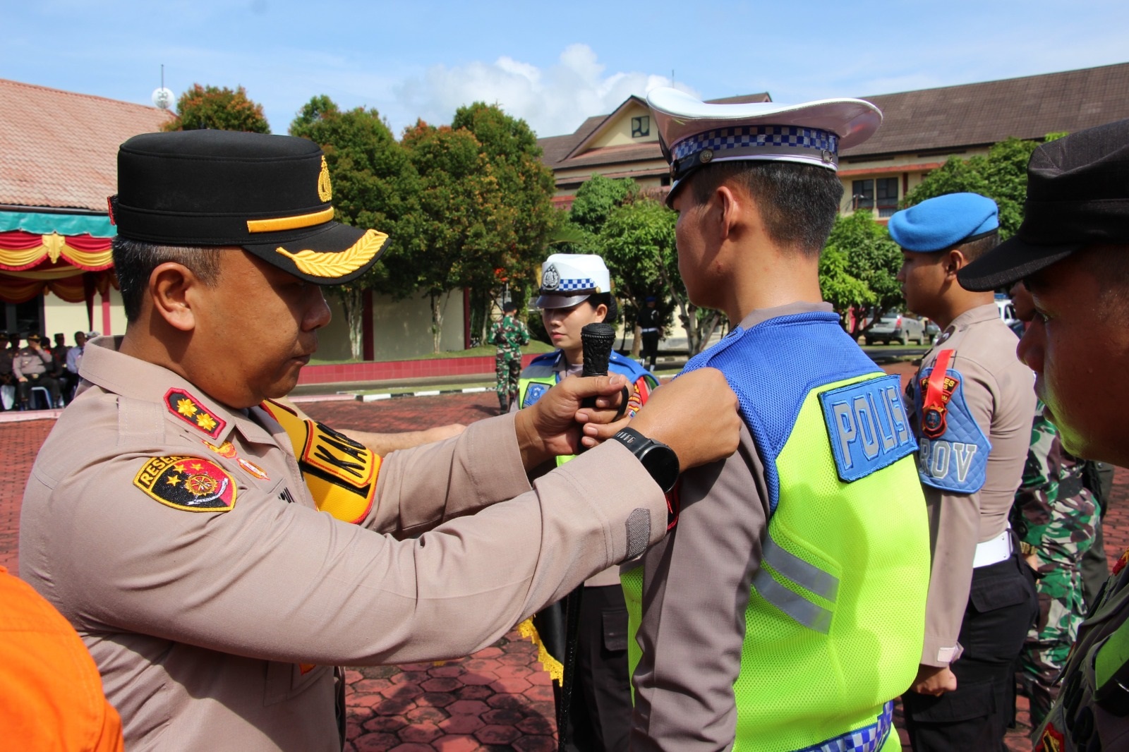 Polres Nias Laksanakan Apel Gelar Pasukan Ops Ketupat Toba 2024