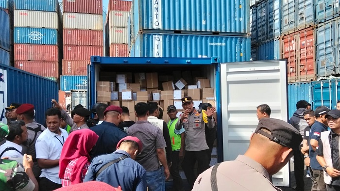 Perketat Pengamanan, Polres Aceh Singkil Kawal Distribusi Logistik Pilkada