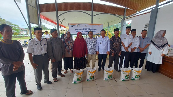 Bantuan Cadangan Pangan Pemerintah Simeulue 2023 Disalurkan