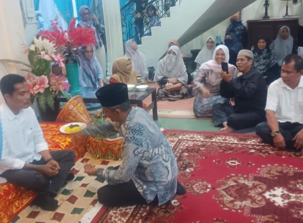 Warga Langsa Antusias Sambut Pj. Wali Kota Baru
