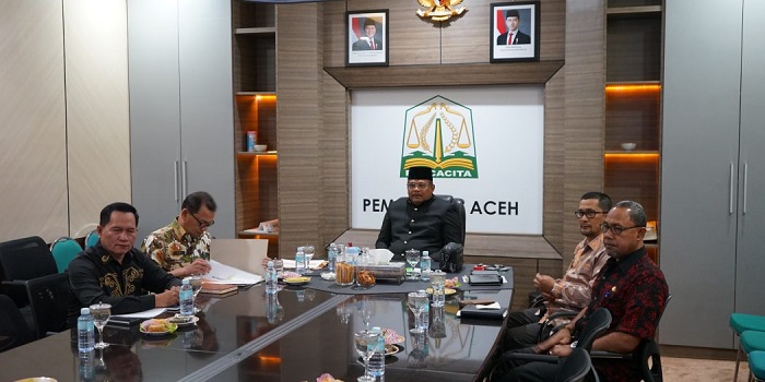 Pj Gubernur Ikut Rakor Bersama Mendagri Dan Menaker Terkait Isu PHK-Penetapan UMP