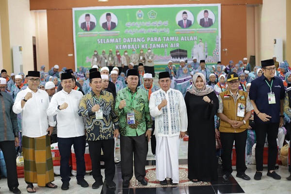 Ahlan Wa Sahlan, 360 Jamaah Haji Menuju Panyabungan