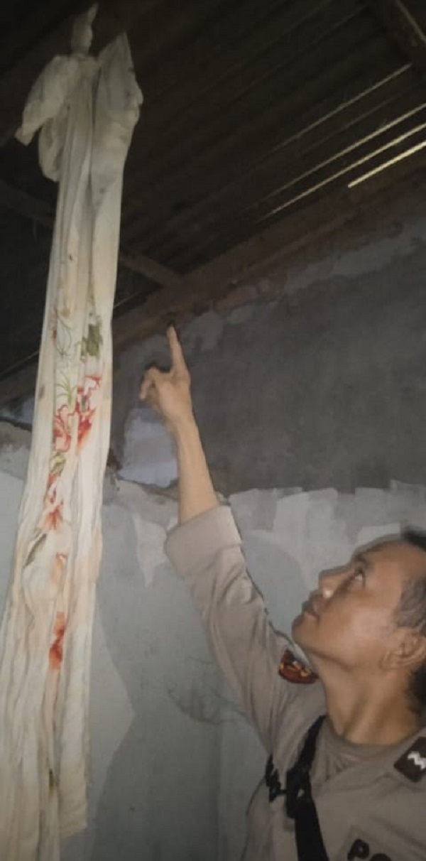 Diduga Depresi, Pria Tewas Gantung Diri