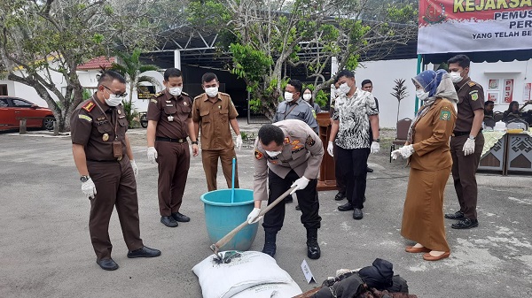 Barang Bukti Perkara Inkrah Dimusnahkan 