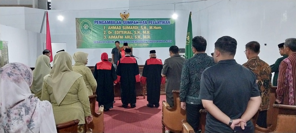 Suharjono Lantik Tiga Hakim Tinggi Baru Dan Alih Tugas Empat Hakim Tinggi