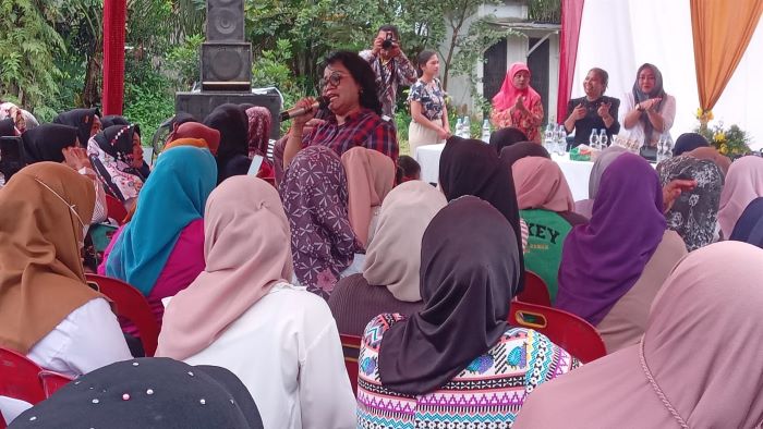 Ny Ratnawati RHS Silaturahmi, Tim Perempuan Tangguh "Ibu lah Ibu Kami"