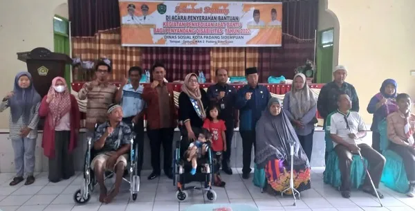 60 Penyandang Disabilitas Dapat Alat Bantu Dari Pemko Sidempuan