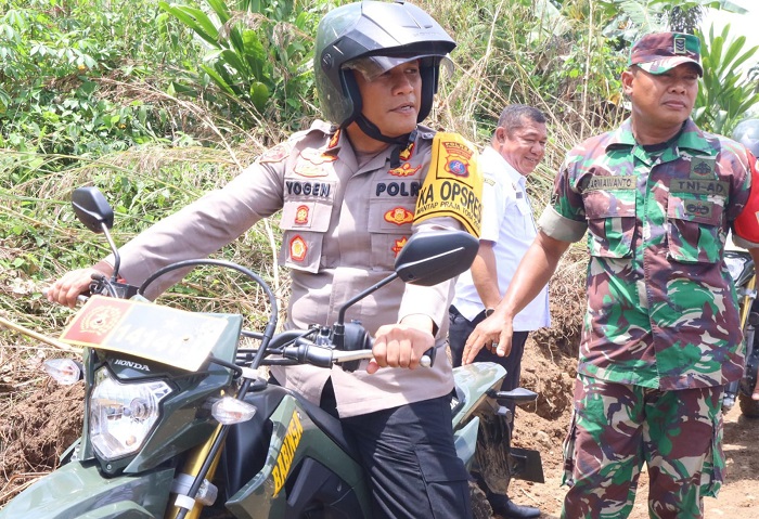 Kapolres P.Siantar Naik Trail Ke Pembukaan TMMD