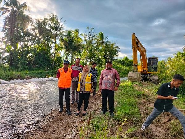 PUPR Madina Berupaya Atasi Keluhan Petani Gagal Tanam