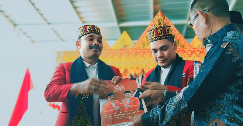 Musik Rapai Iringi Pendaftaran Pasangan H Sarjani Abdullah - Al Azaizi Ke KIP