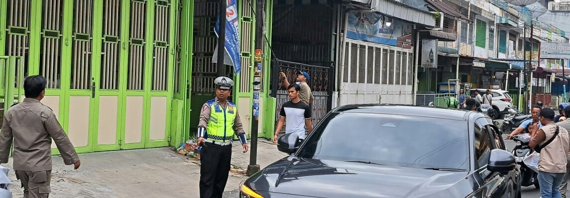 Hari Pertama Masa Tenang, Polres P.Siantar Amankan Kegiatan Pembersihan APK 