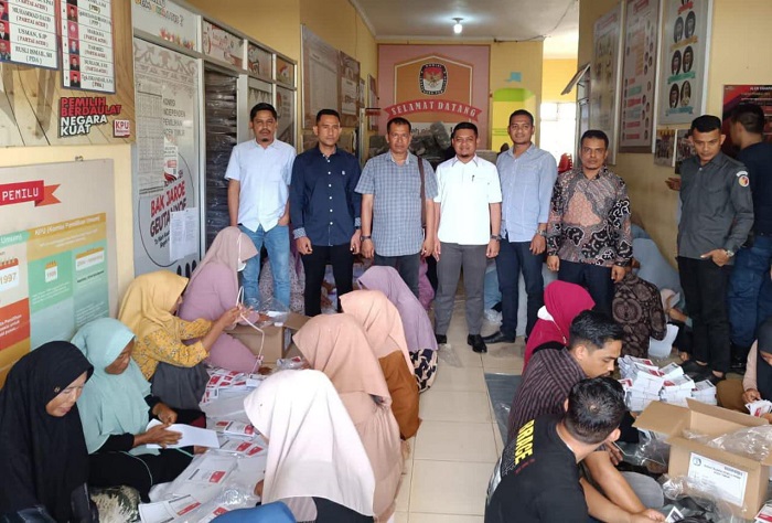 KIP Aceh Timur Lipat 1,5 Juta Kertas Suara