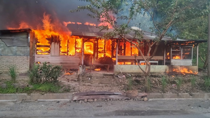 Ditinggal Pemiliknya, 1 Rumah Hangus Terbakar Di Simangumban