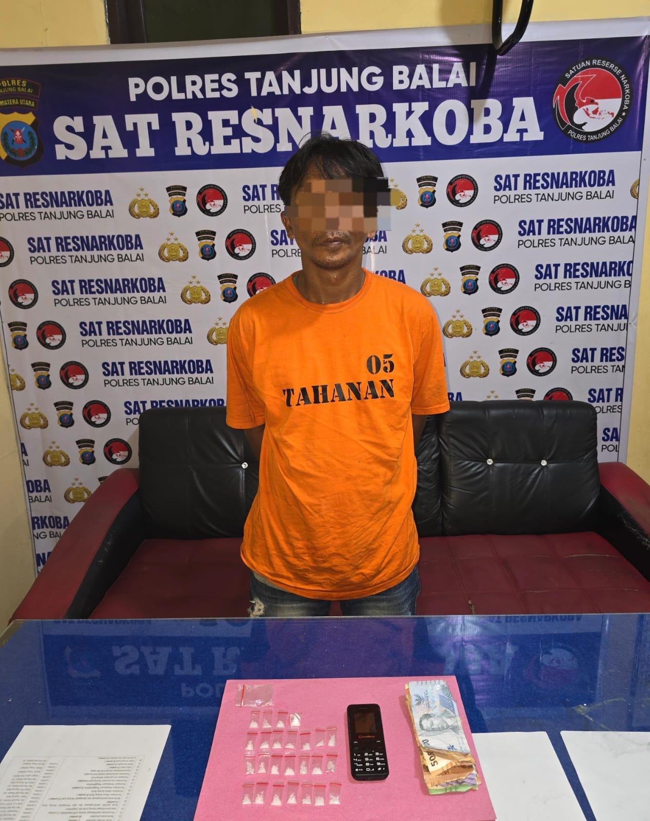 Bandar Narkoba Diciduk Di Rumah Kosong, 25 Paket Sabu Diamankan