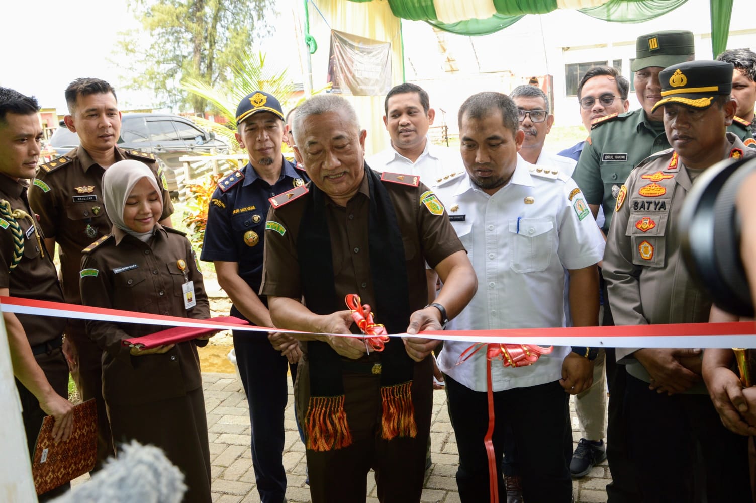 Kajati Resmikan Perwakilan Kejari Jantho Di Pelabuhan Malahayati