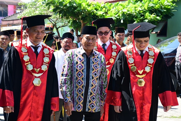Ashari Tambunan : Adab Lebih Penting Dari Ilmu