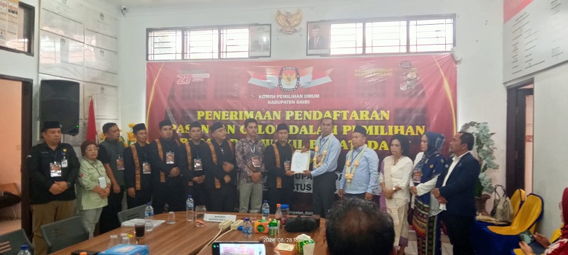 Danjor Nababan - Azhar Bintang Diusung Partai NasDem Dan Gerindra Daftar Ke KPU