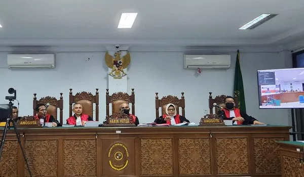 Hakim Tipikor Vonis 1 Tahun Penjara Dua Terdakwa Kasus Kapal Singkil-3