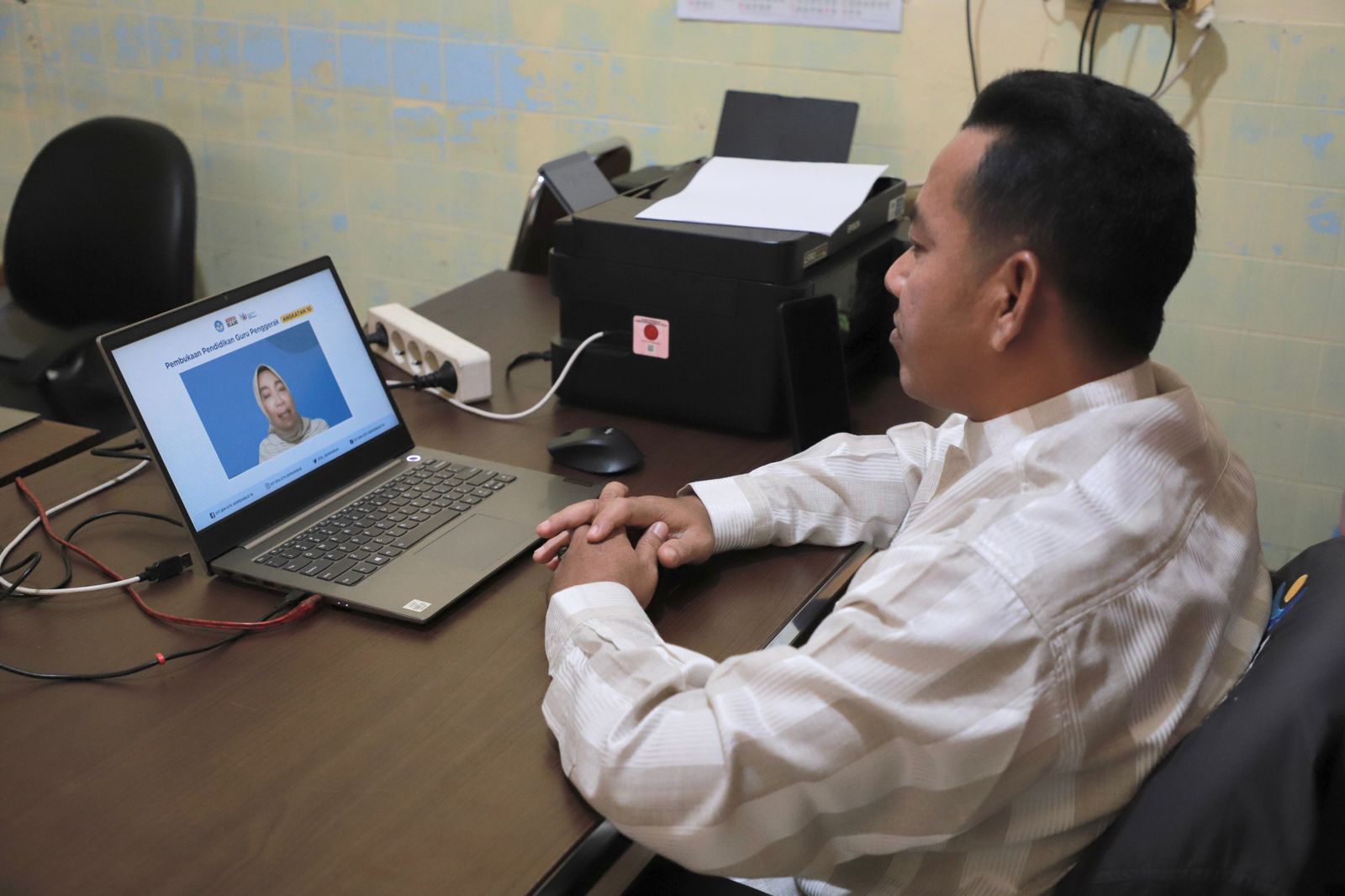 Disdikbud Aceh Besar Ikut Zoom Meeting Pembukaan Pendidikan Guru Penggerak