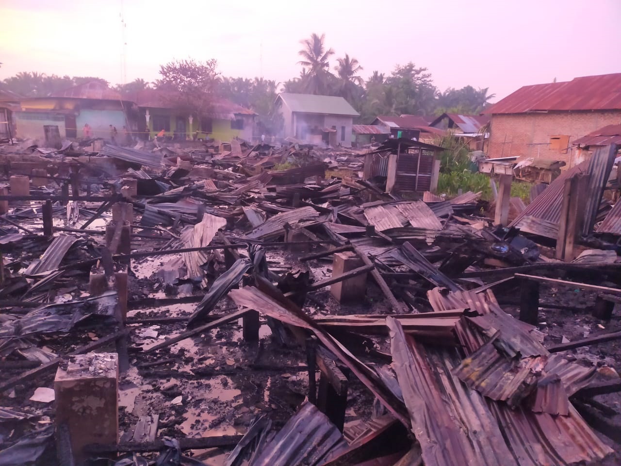 14 Rumah Di Besilam Musnah Terbakar 