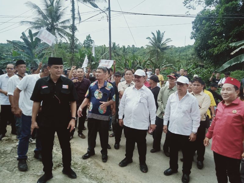 Paslon Sowa'a Laoli - Marthinus Lase Deklarasi Dan Daftar Di KPU Gunungsitoli
