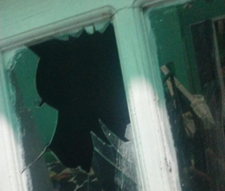 Pemilik Kos Minta Pelaku Pelemparan Batu Segera Ditangkap
