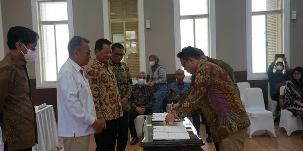 Pj Gubernur Aceh Dan Menteri ESDM Saksi Penandatanganan KKS Migas