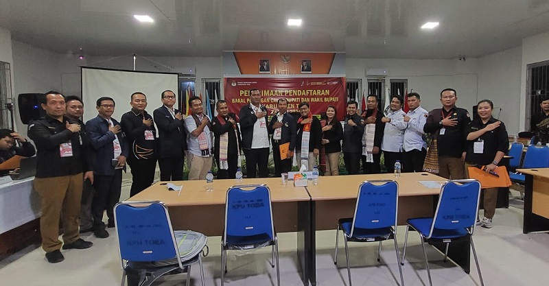 Keluar Dari Golkar, Effendi Napitupulu - Audy Murphy Sitorus Resmi Mendaftar Dari Nasdem
