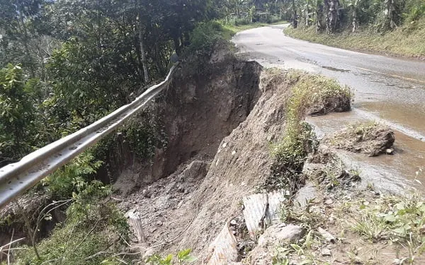 Kerusakan Jalan Nasional Blangkejeren - Batas Agara Semakin Parah