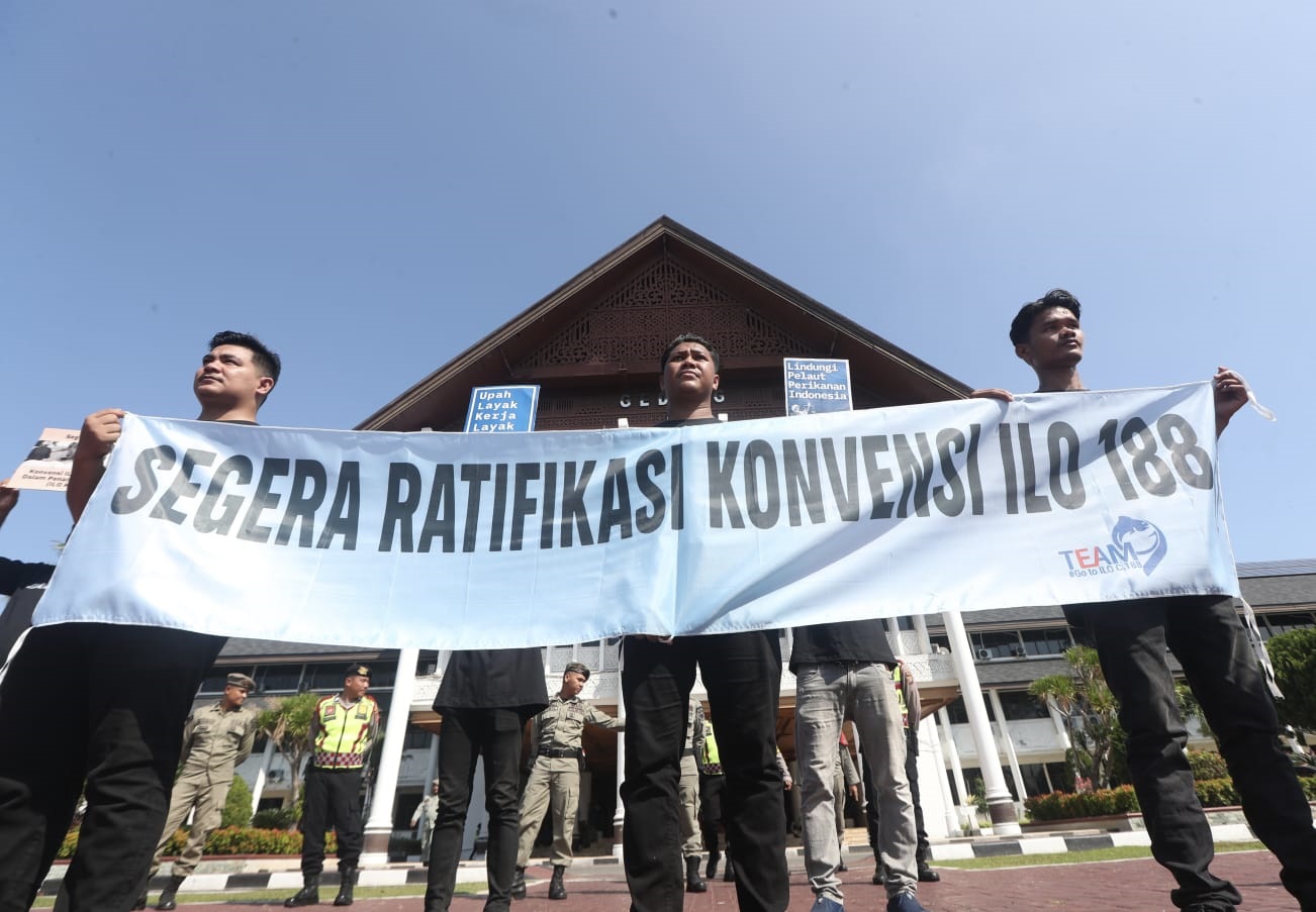 Koalisi Tim 9 Desak Pemerintah Rafitikasi Konvensi ILO C 188