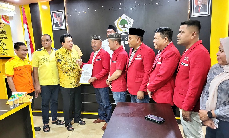 Pilkada Pidie, Golkar Resmi Beri Dukungan Untuk H Sarjani Abdullah - Al Azaizi