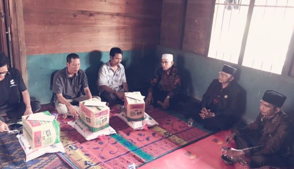 Baznas Palas Bantu Keluarga Korban Kebakaran Tiga Rumah
